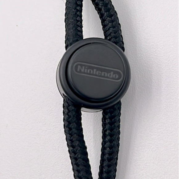 Official Nintendo Switch Carrying Case / Protective Kit & 3 Joy-Con Wrist Straps - Picture 6 of 6